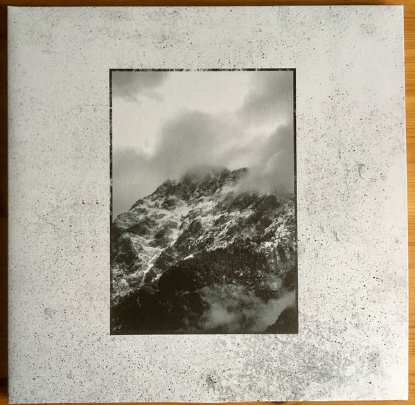 EARTH AND PILLARS Pillars I