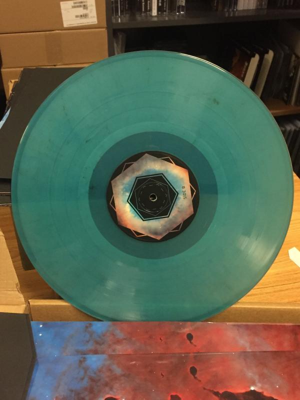 MESARTHIM Isolate (clear green/blue marble)